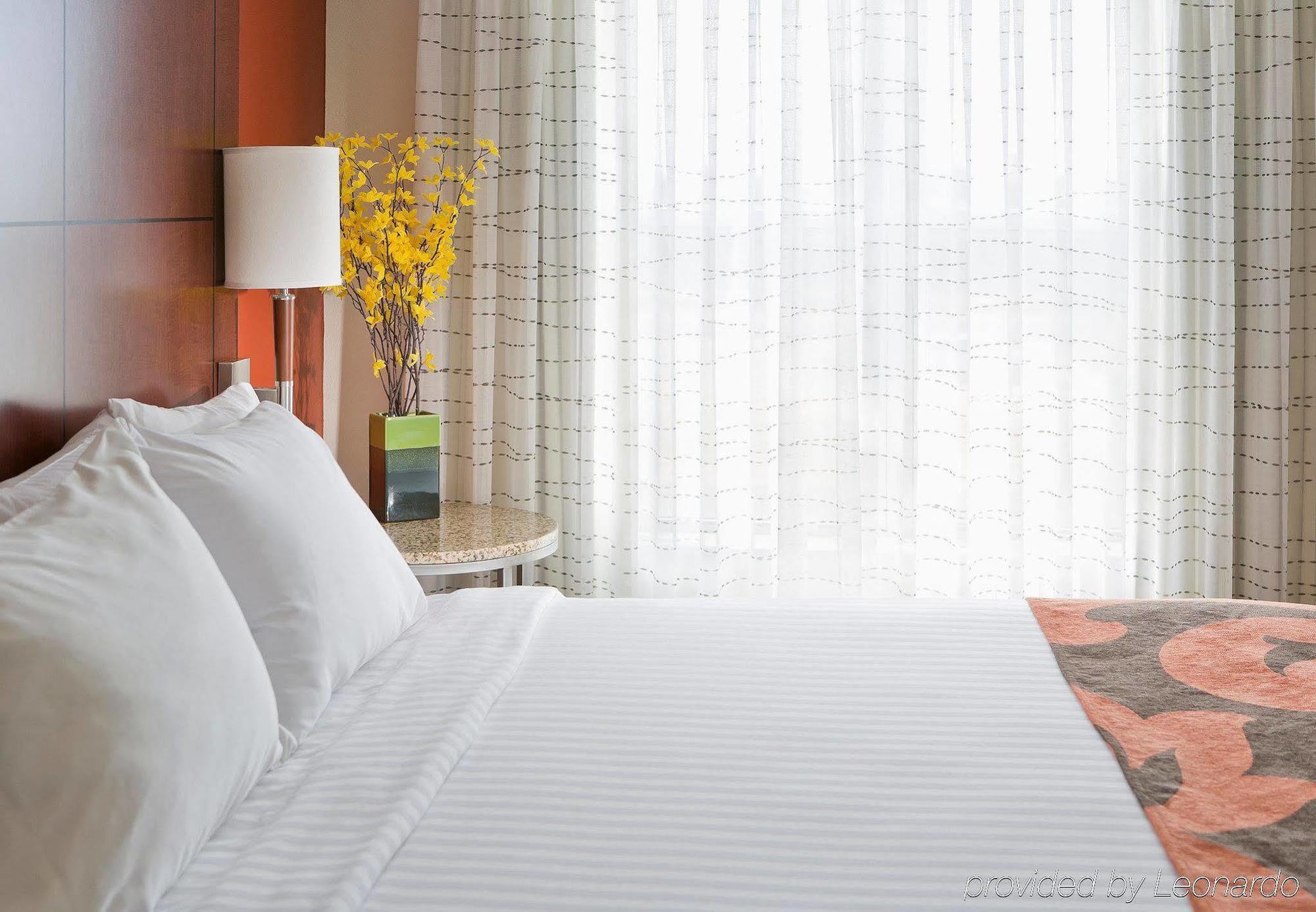 Residence Inn Эпплтон Номер фото